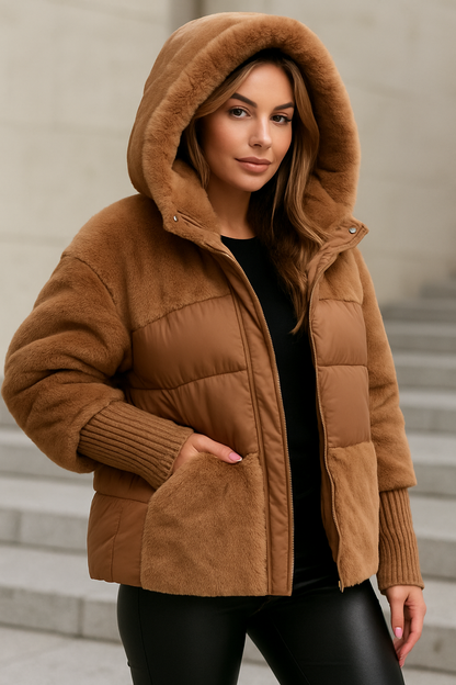 Damska Kurtka Pikowana z Kapturem – Ciepły Design