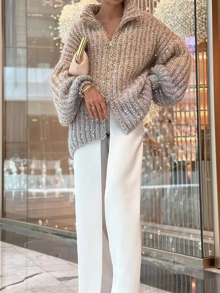 Damski sweter z cekinami – luźny fason