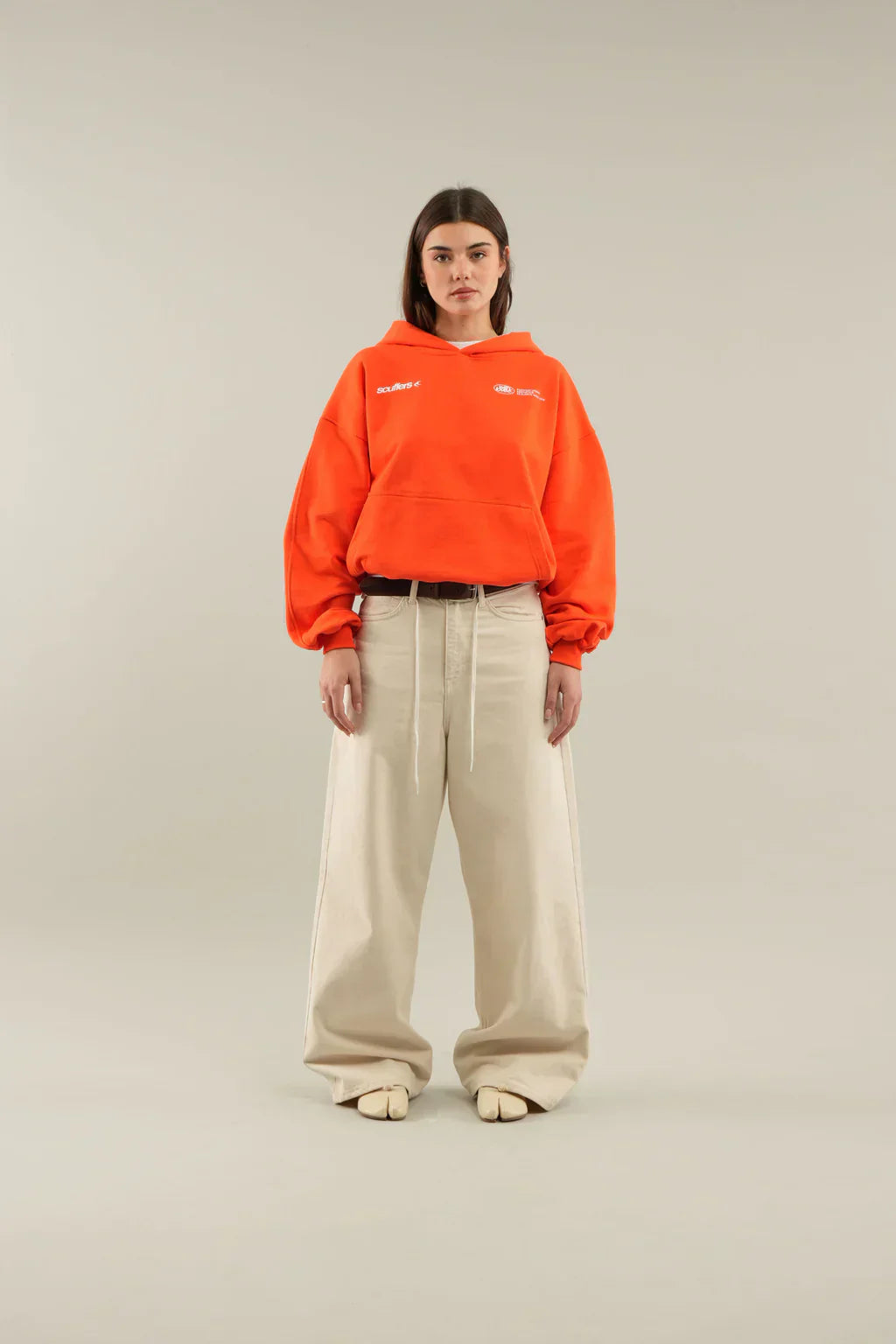 Bluza damska z kapturem – luźny krój z kapturem